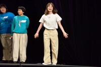 特技の器械体操を披露したダウ90000道上。