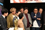 勘で話していたことを会見後にウエストランド井口から注意されるロングコートダディ兎。