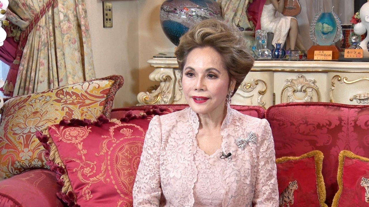 デヴィ夫人 (c)カンテレ