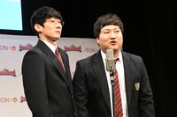 ブレザーのロングコートダディ。