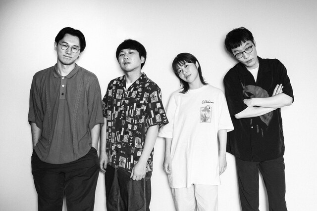 左からザ・マミィ林田、ハナコ秋山、Aマッソ加納、男性ブランコ平井。