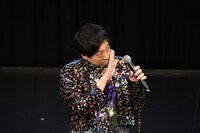 ファンサービスするヤジマリー。。