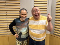 左から片岡鶴太郎、松村邦洋。