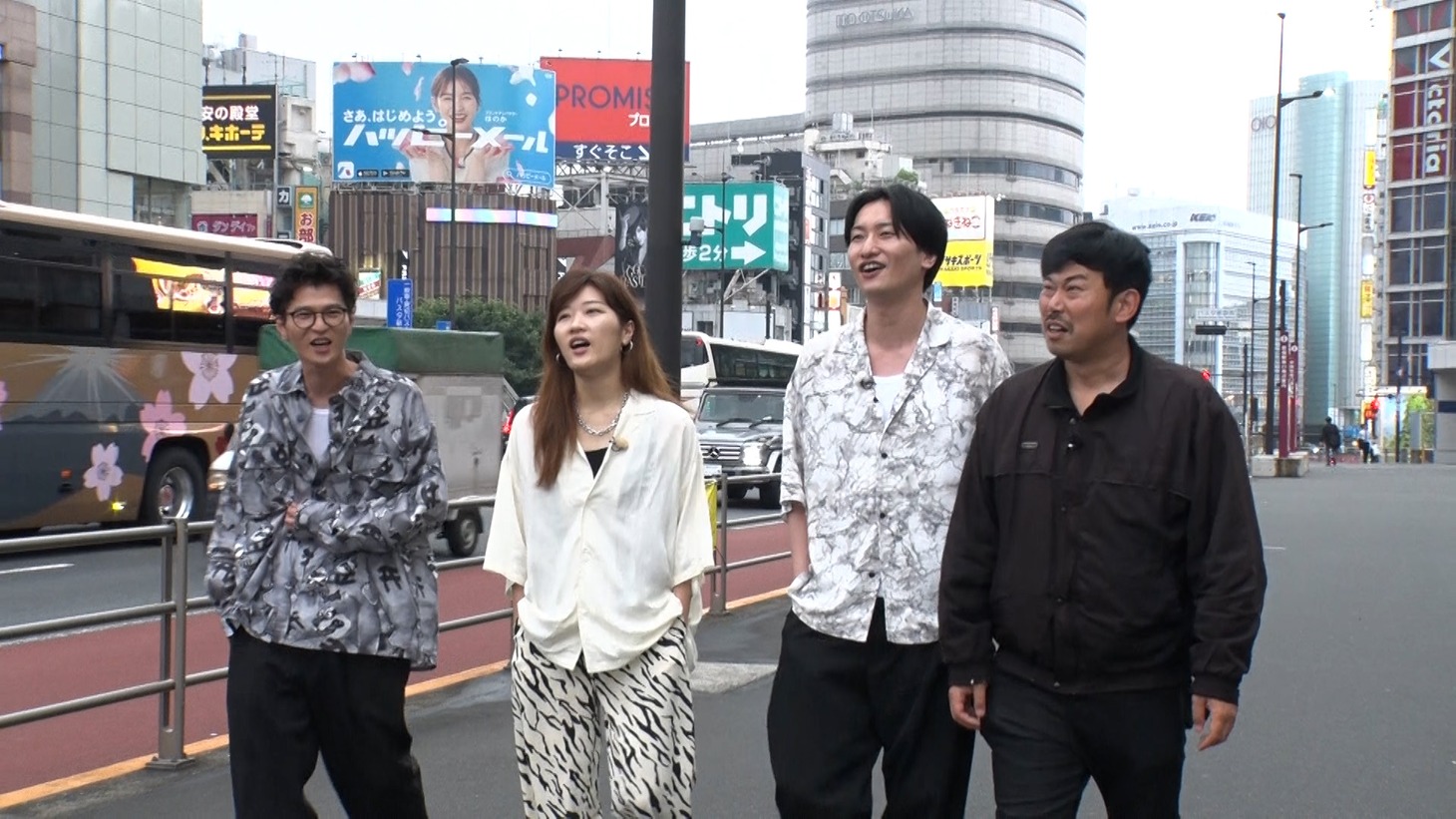 左から、モグライダー芝、ヒコロヒー、相席スタート山添、岡野陽一。(c)テレビ朝日