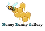 ラニーノーズのイラスト・写真展「Honey Runny Gallery」より。