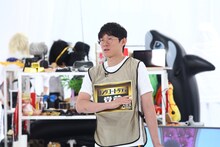 ロングコートダディ堂前 (c)カンテレ