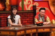 左から渋谷凪咲、かまいたち山内。(c)関西テレビ
