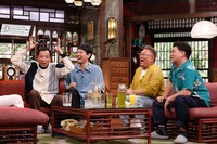 左からナイツ、サンドウィッチマン。(c)カンテレ