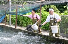 左から宮川大輔、ケンドーコバヤシ。(c)日本テレビ