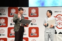 伊藤のエピソードが初出しではなかったと指摘するオズワルド畠中（左）。