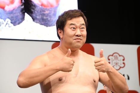 とにかく明るい安村の新ギャグ「うまイギリス」が誕生。