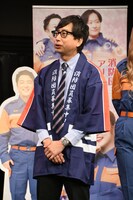 地元の消防団というより物産展の人のようだと言われるおいでやす小田。