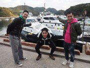 左から東野幸治、平成ノブシコブシ吉村、ナインティナイン岡村。