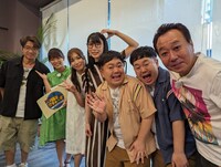 左から、さまぁ～ず大竹、山内鈴蘭、大島麻衣、ハシヤスメ・アツコ、ザ・たっち、さまぁ～ず三村。(c)テレビ愛知