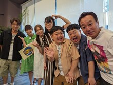 左から、さまぁ～ず大竹、山内鈴蘭、大島麻衣、ハシヤスメ・アツコ、ザ・たっち、さまぁ～ず三村。(c)テレビ愛知