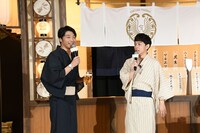 まろやかな表情で相方のよいところを語るさや香・新山（左）。