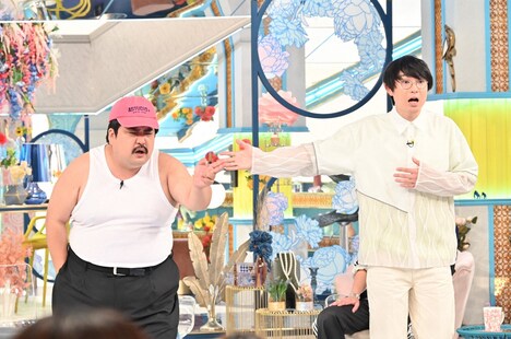 コントを披露する空気階段。(c)TBS