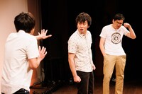 「高円寺リベンジ」のワンシーン。（撮影：二瓶 彩）