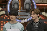 左から佐野雄大、松田迅。