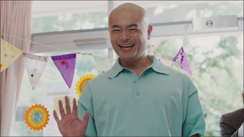 WebCM「無言の父たち」編のワンシーン。