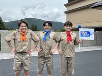 Travis Japanの左から松倉海斗、松田元太、宮近海斗。(c)フジテレビ