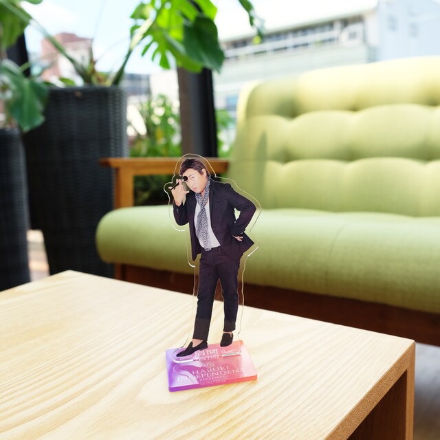HARUKIのアクリルスタンド。