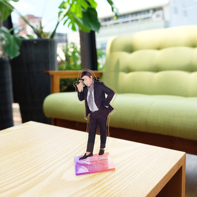 HARUKIのアクリルスタンド。