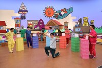 「火曜は全力！華大さんと千鳥くん」のワンシーン。(c)カンテレ