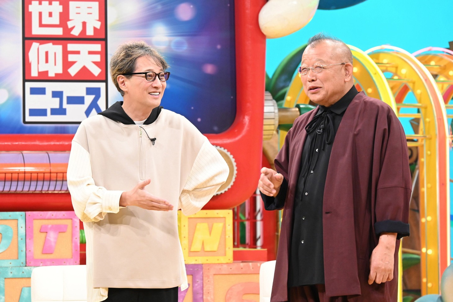 左から中居正広、笑福亭鶴瓶。(c)日本テレビ