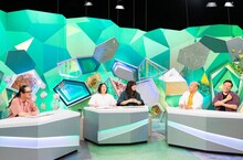 「やすとものいたって真剣です」にスタジオ出演する（左から）笑い飯・西田、海原やすよ ともこ、ギャロップ。(c)ABCテレビ