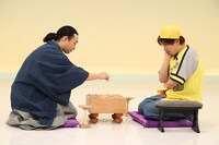 左から、かが屋・賀屋、EXITりんたろー。。(c)フジテレビ