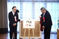 「第26回上方演芸の殿堂入り」の表彰式の様子。