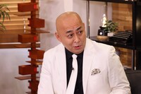 錦鯉・長谷川 (c)関西テレビ