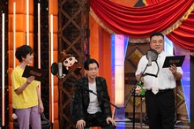 左から、小林由美子、ハライチ岩井、アンタッチャブル山崎。(c)テレビ朝日