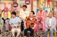 スタジオの芸人たち。(c)フジテレビ