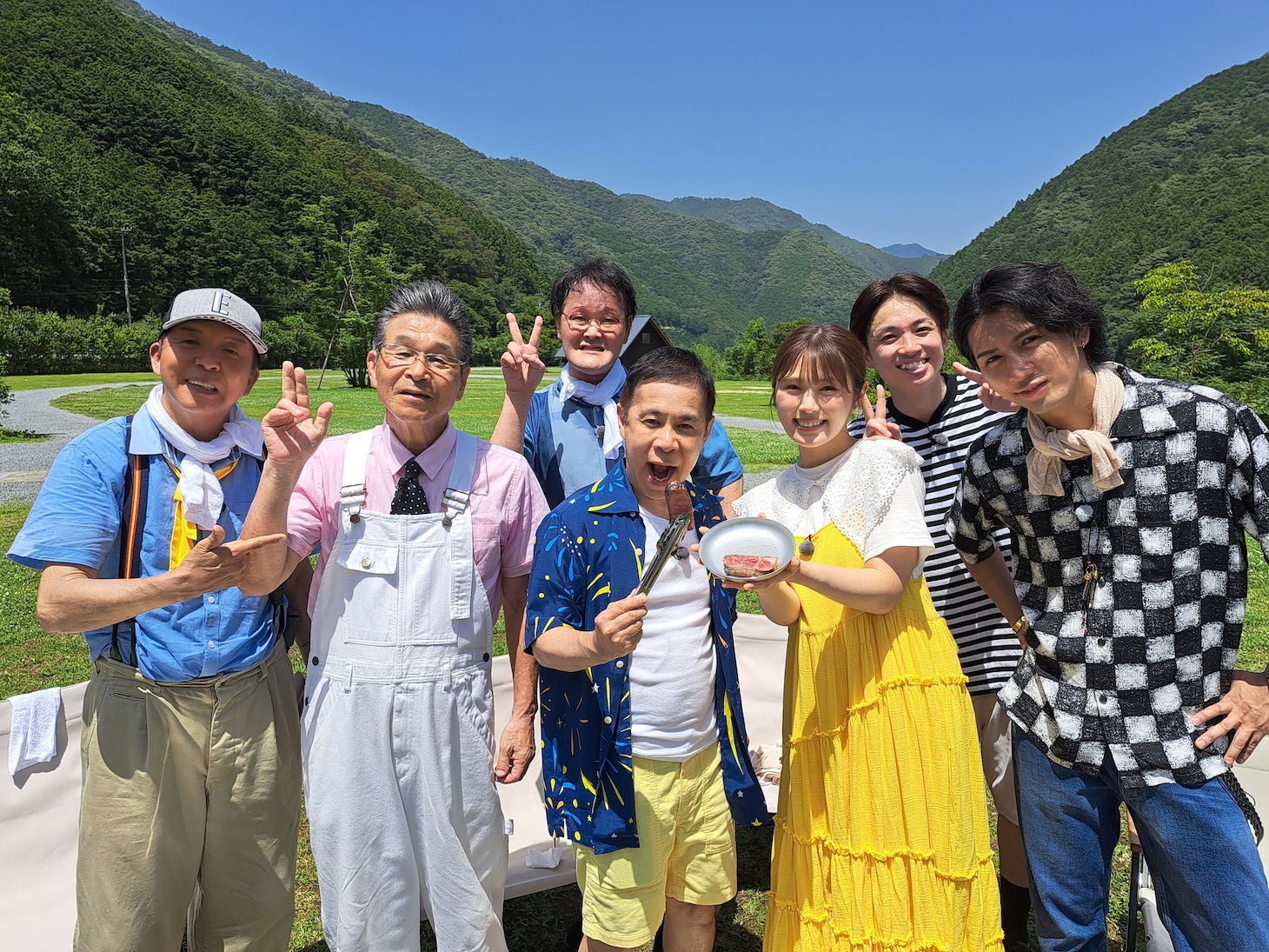 「おかべろ」の出演者。(c)関西テレビ