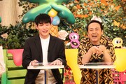 「深夜のハチミツ」8月放送回に先輩芸人として出演する（左から）麒麟・川島、アンガールズ田中。(c)フジテレビ