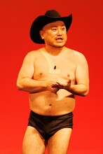 ハリウッドザコシショウ（撮影：二瓶 彩）