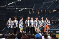 「ホームベース漫才」の様子。（写真提供：GAORA）