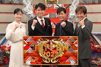 MCのネプチューンと進行の松本若菜（左）。(c)フジテレビ