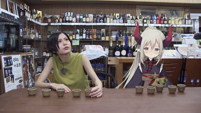 RaMuとVTuber「えま★おうがすと」（右）。(c)CBC