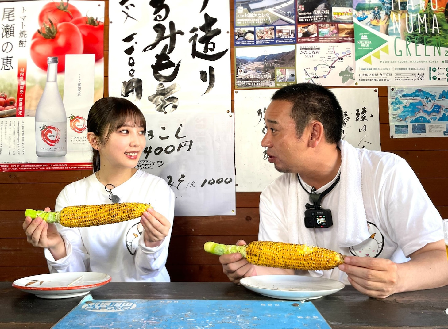 与田祐希（乃木坂46）と千鳥・大悟。