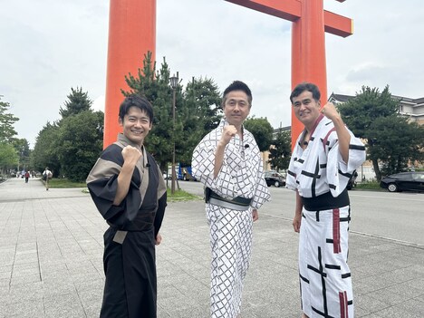 左からロザン、石原良純。(c)関西テレビ