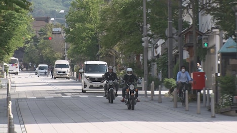 「ジュニア＆くっきー！の絶品食材発見ツーリング」のワンシーン。