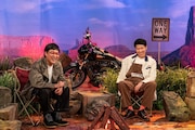 南海キャンディーズ山里と小籔千豊。(c)ABCテレビ