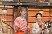 鈴木奈々（左）