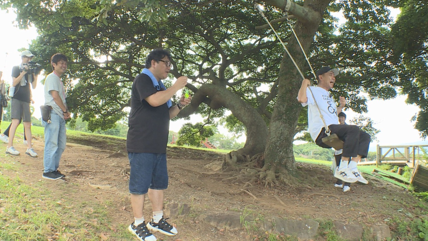 「華丸・大吉のなんしようと？」のワンシーン。(c)テレビ西日本