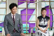左からフットボールアワー後藤、井上咲楽。