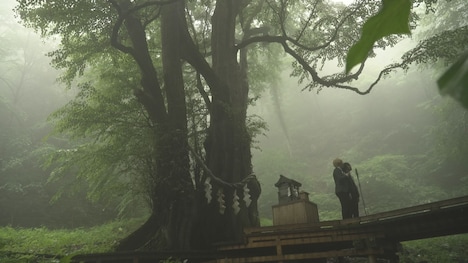 「ZEKKEI NETA CLUB ～北海道の大自然をステージに～」のワンシーン。(c)UHB