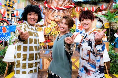 左から、トータルテンボス藤田、向井康二、室龍太。(c)TBS